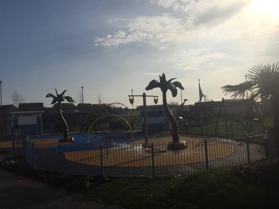 Beautiful Holiday 3 Bed Home Camber-Sands ภายนอก รูปภาพ